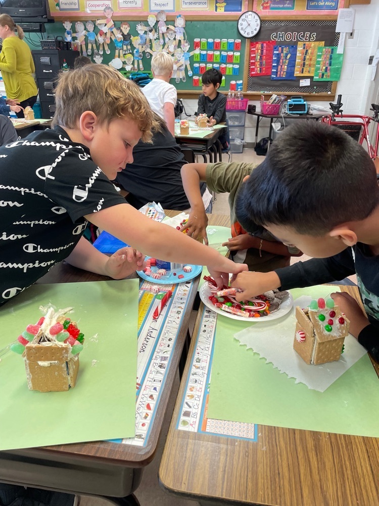 12/14/21 2nd grade gingerbread houses